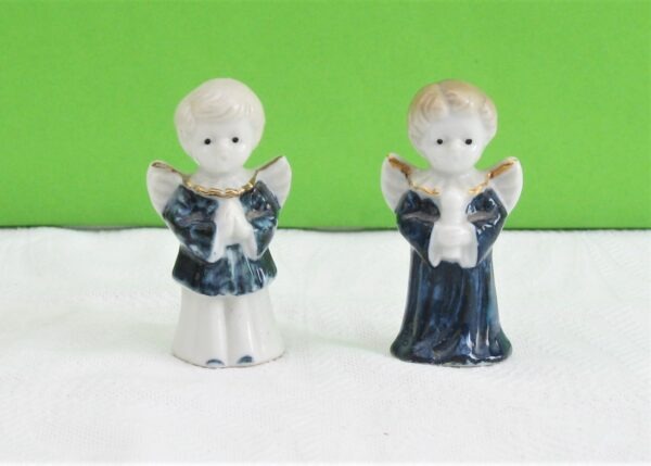 Vintage Christmas Ornament Pair Ceramic Choir Boys Angels in Blue 70s 80s