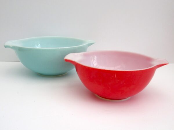 Vintage JAJ Pyrex Cinderella Nesting Mixing Bowls x2 Sprayware Pastels Blue Red 50s 60s