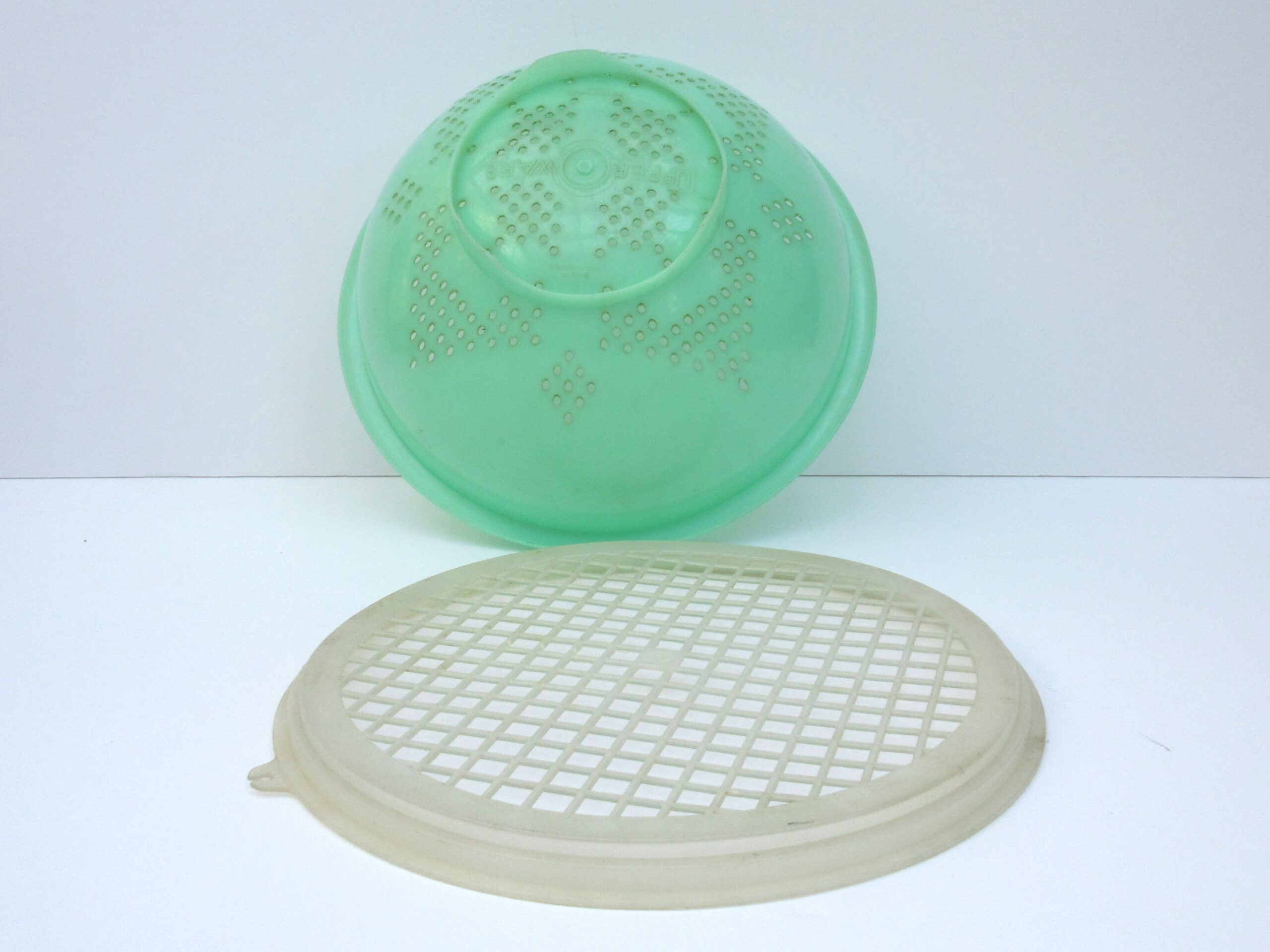 Vintage Tupperware Jadeite Collection Colander Vegetable 