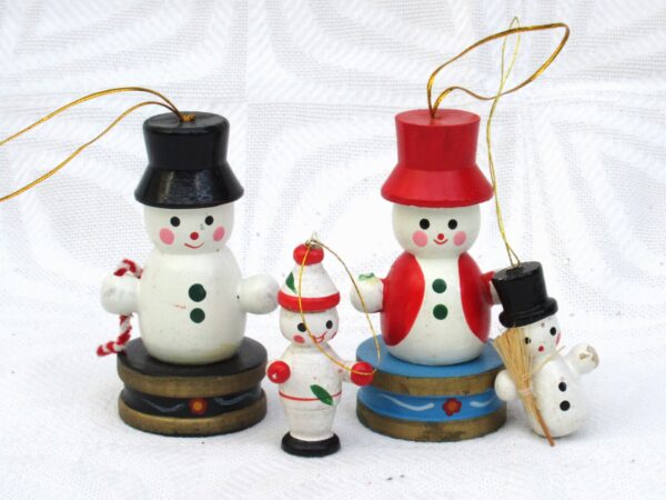 Vintage Christmas Decorations Wooden Tree Ornaments Snowmen x4 Traditional 80s 90s