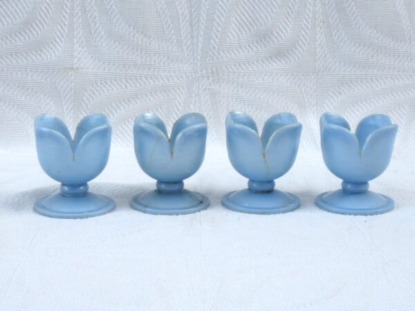 Vintage Blue Tulip Egg Cups x4 Flower Petal Bakelite Plastic Peter Pan Series 50s 60s