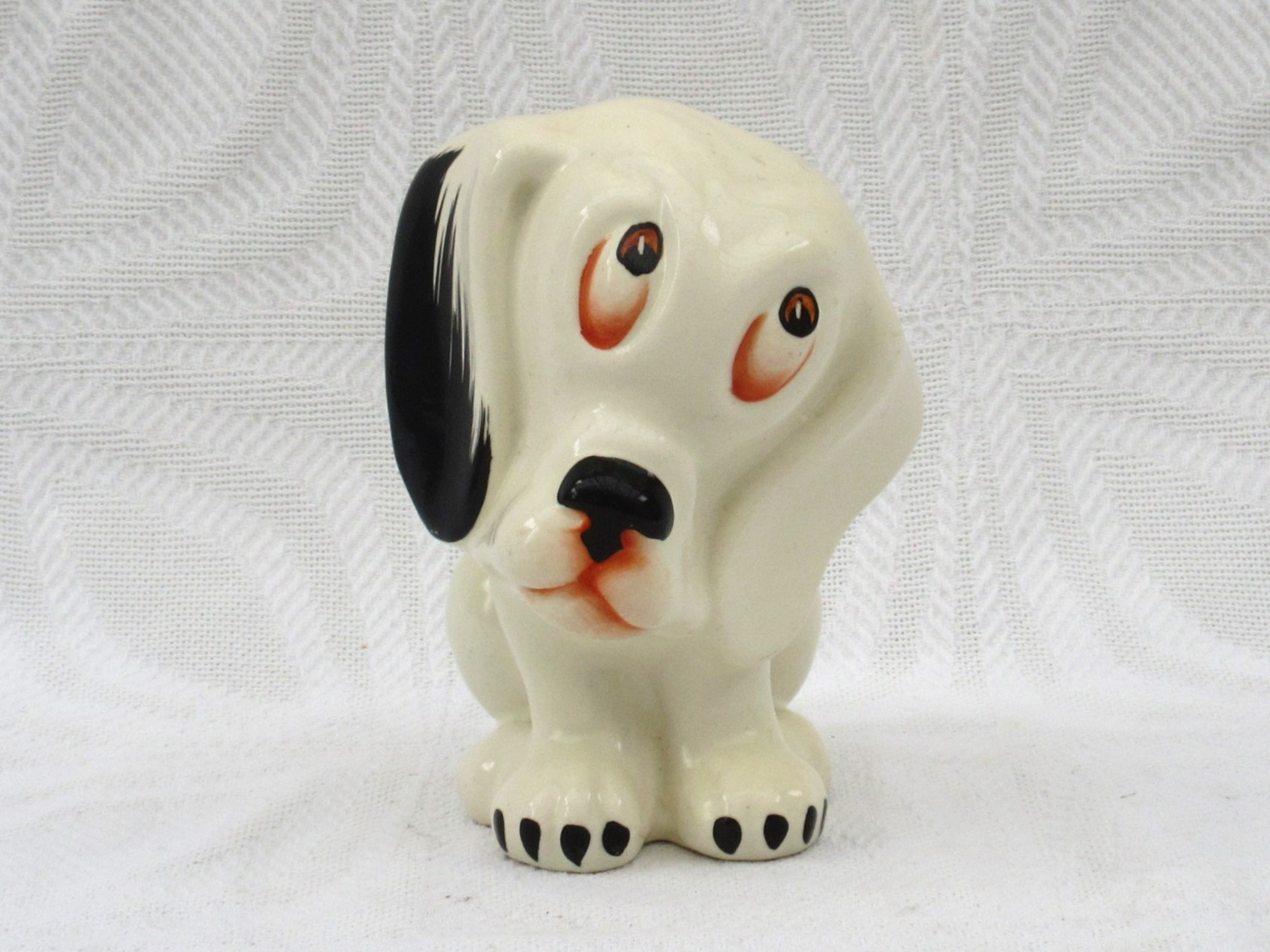 Vintage Kitsch Crown Devon Bonzo Dog Ornament