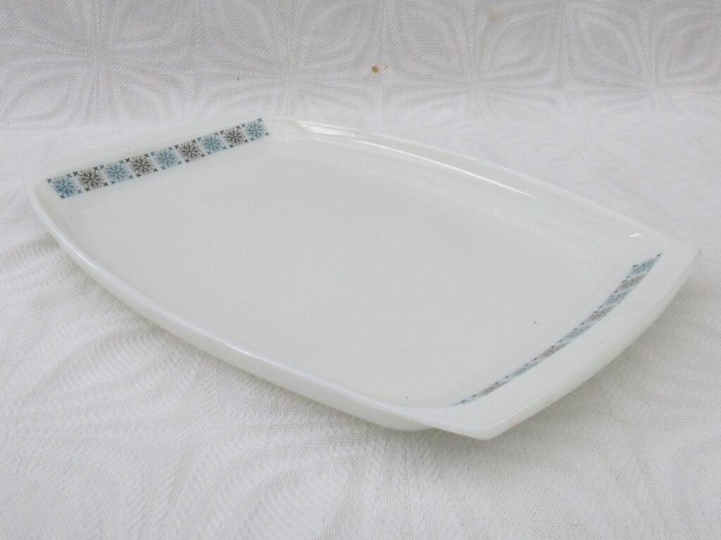 Rectangular Vintage Pyrex Vintage JAJ Pyrex Chelsea Large Platter Serving Dish Rectangular 60s 70s