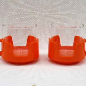 Vintage JAJ Pyrex Drink Ups x2 Glass Coffee Picnic Mugs Orange Plastic 1970s