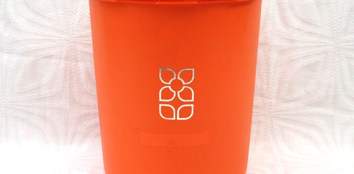 Vintage Tupperware Orange Servalier Large Storage Container Fan Lid 70s 80s Image