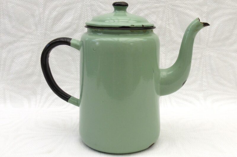 Vintage Green Enamel Coffee Tea Pot 3 Pint Size 30s 40s Image