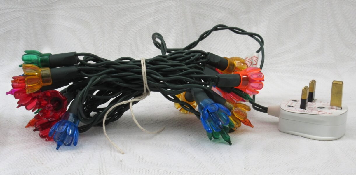 Vintage Christmas Decorations 20 String Fairy Lights Petal Shades Working 70s 80s Set 2 Image