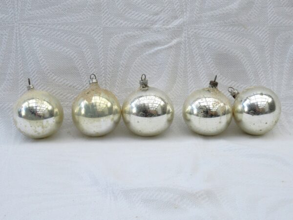 Vintage Christmas Decorations Glass Baubles x5 Frosted Silver 60s 70s Image