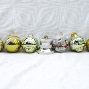 Vintage 80s 90s Christmas Decorations Gold Theme Plastic Mixed Baubles x7 Image