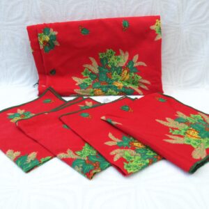 Vintage 80s Christmas Tablecloth Red Holly Design With Matching Square Napkins x4 Image