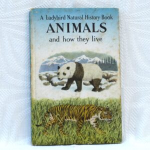 Vintage Ladybird Books Animals And How They Live Natural History Series Image