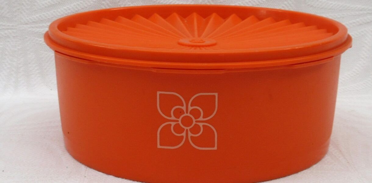 Vintage Tupperware-Orange Servalier Flat Storage-Container-Fan-Lid-70s-80s