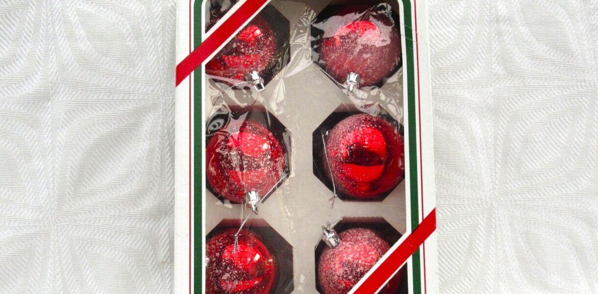 Vintage 80s 90s Christmas Decorations Red Plastic Baubles Frosted Box of 6 Image