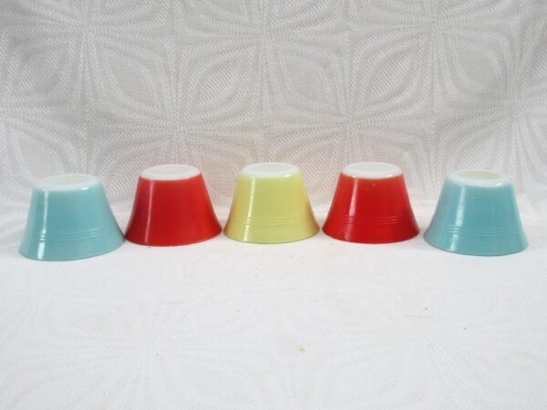 Vintage JAJ Pyrex Pastel Custard Cups Ramekins x5 Cookware 1960s - Image 5