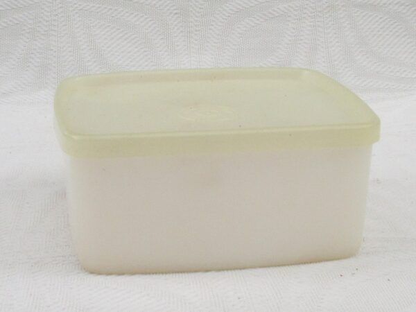 Vintage Tupperware Small Pastel Square Tub 1960s - Choose Colour - Image 7