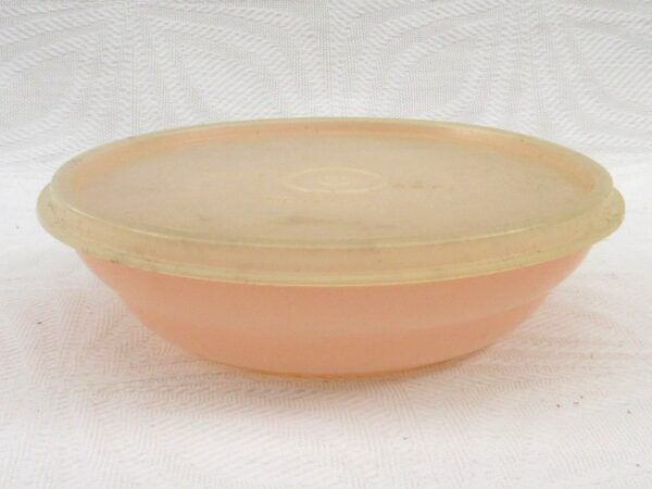 Vintage Tupperware Lidded Cereal Bowl Pastel Peach Pink 1960s - Image 2