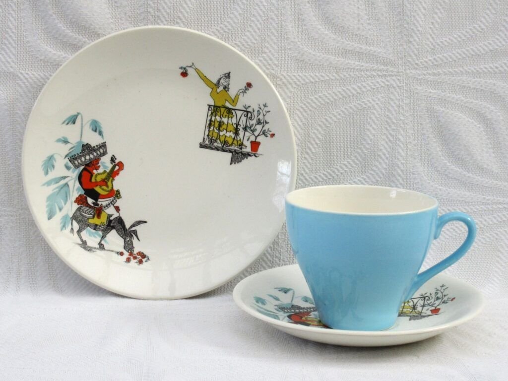 Vintage RARE Crown Clarence Serenade Trio 50s 60s Image