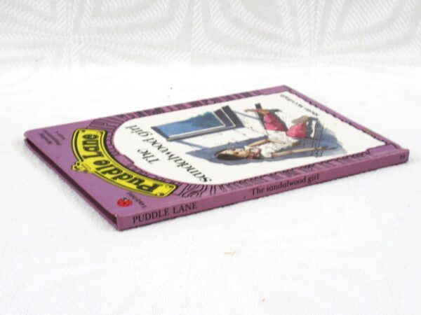 Vintage Ladybird Books Puddle Lane The Sandalwood Girl - Image 3