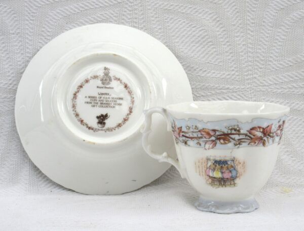 Vintage Royal Doulton Brambly Hedge Winter Cup & Saucer 1983 - Image 2