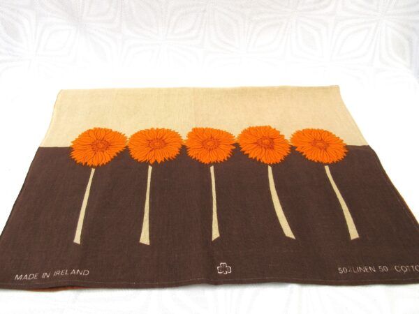 Vintage Irish Linen Tea Towel Sunflowers Flower Power 70s - Image 4