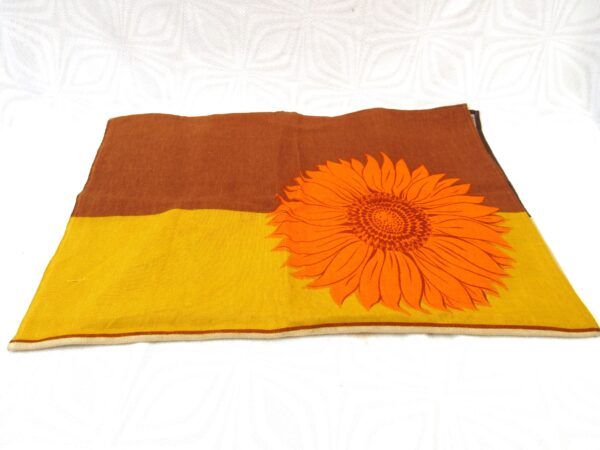 Vintage Irish Linen Tea Towel Sunflowers Flower Power 70s - Image 5