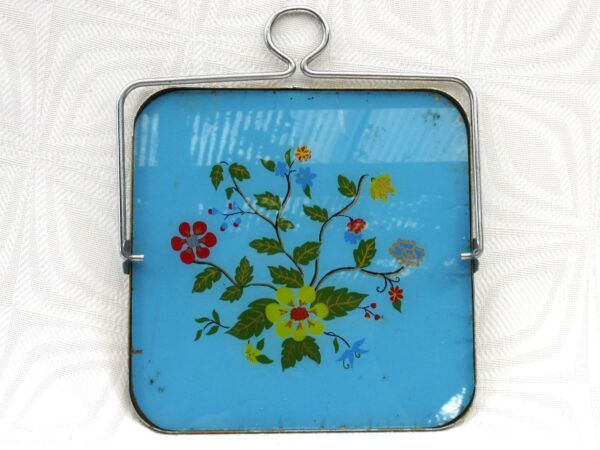 Vintage Reverse Painted Floral Glass Cake Stand with Wire Swing Handle 50s - Image 3