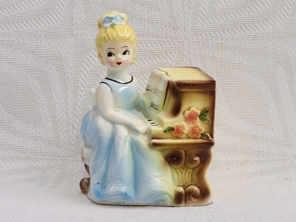 Vintage Japanese Girl at Piano Ornament Scissor Holder 50s 60s Image