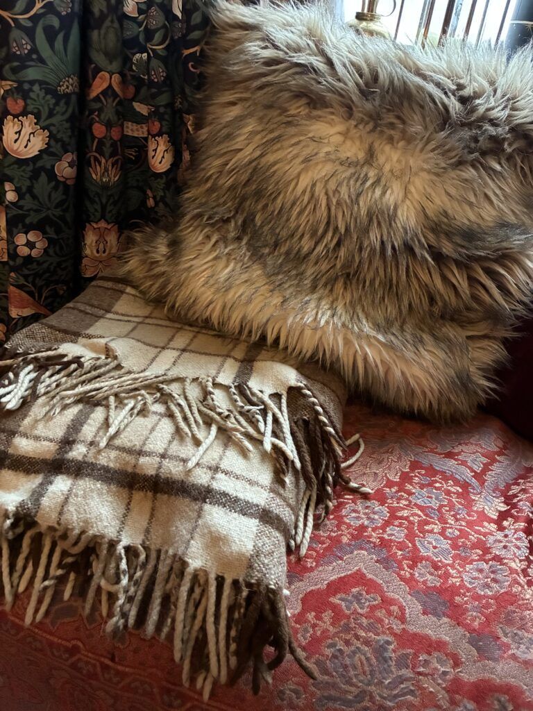 Cosy Winter Touches for Your Vintage Home Image