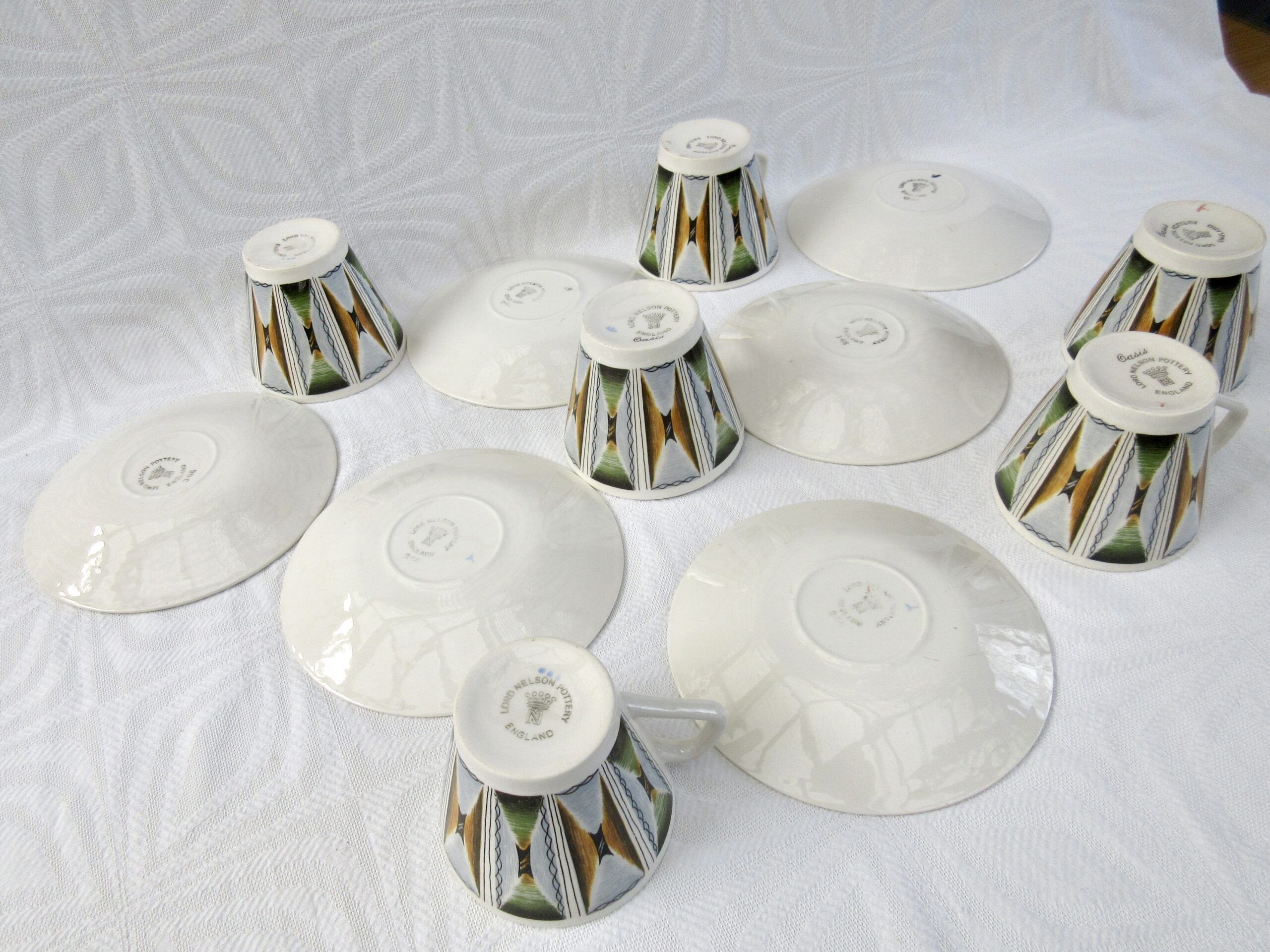Vintage Lord Nelson Pottery Oasis Cups and Saucers x6 1960s - Image 3