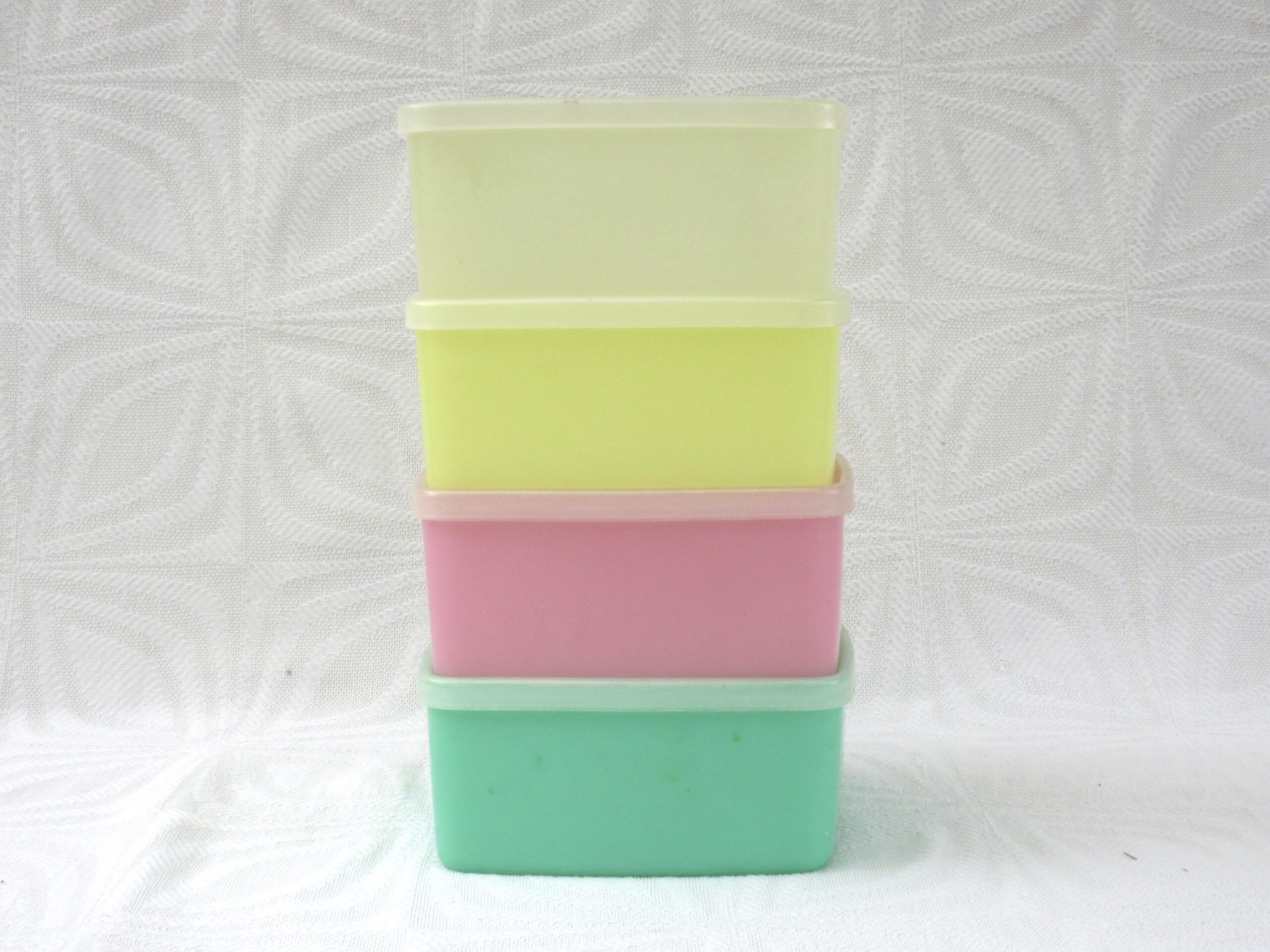 Vintage Tupperware Pastel Small Square Tubs x4 with Lids 1960s Image