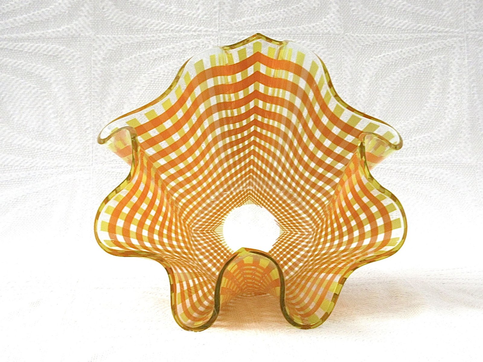 Vintage Handkerchief Vase Orange Gingham Checkered Chance Glass 60s 70s - Image 3