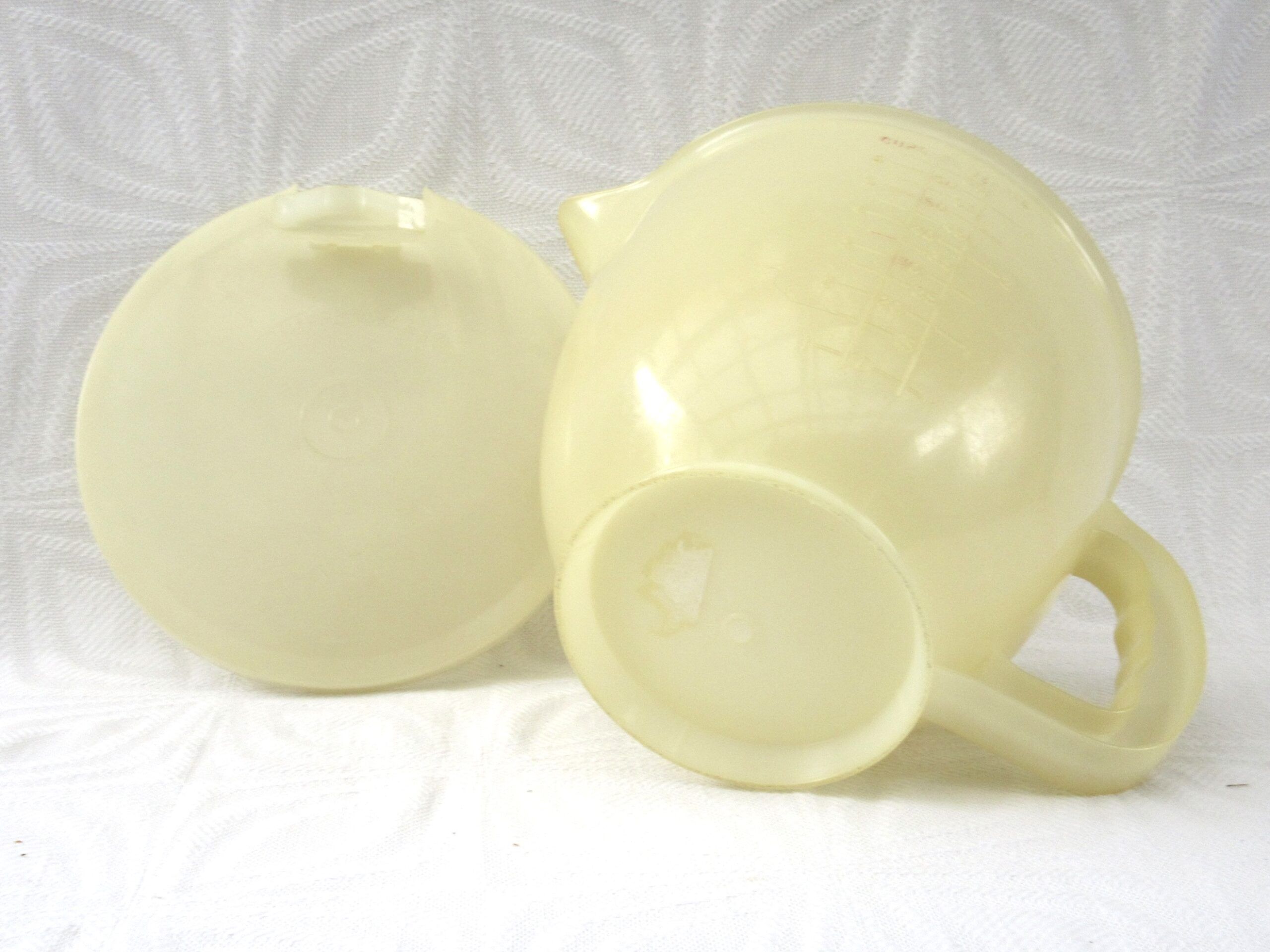 Vintage Tupperware Mix-N-Store Measuring Jug Lidded 60s 70s - Image 2