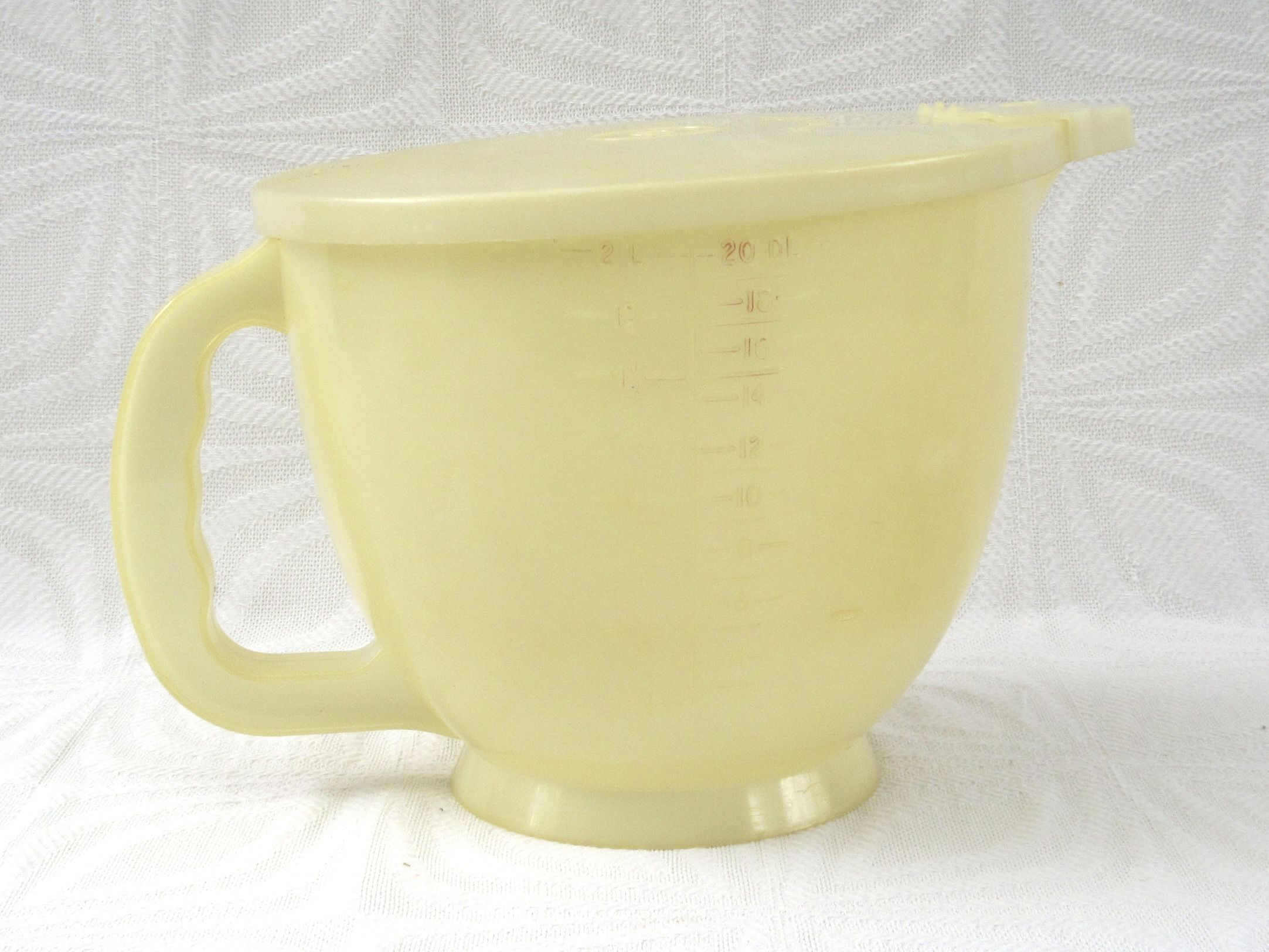 Vintage Tupperware Mix-N-Store Measuring Jug Lidded 60s 70s - Image 3