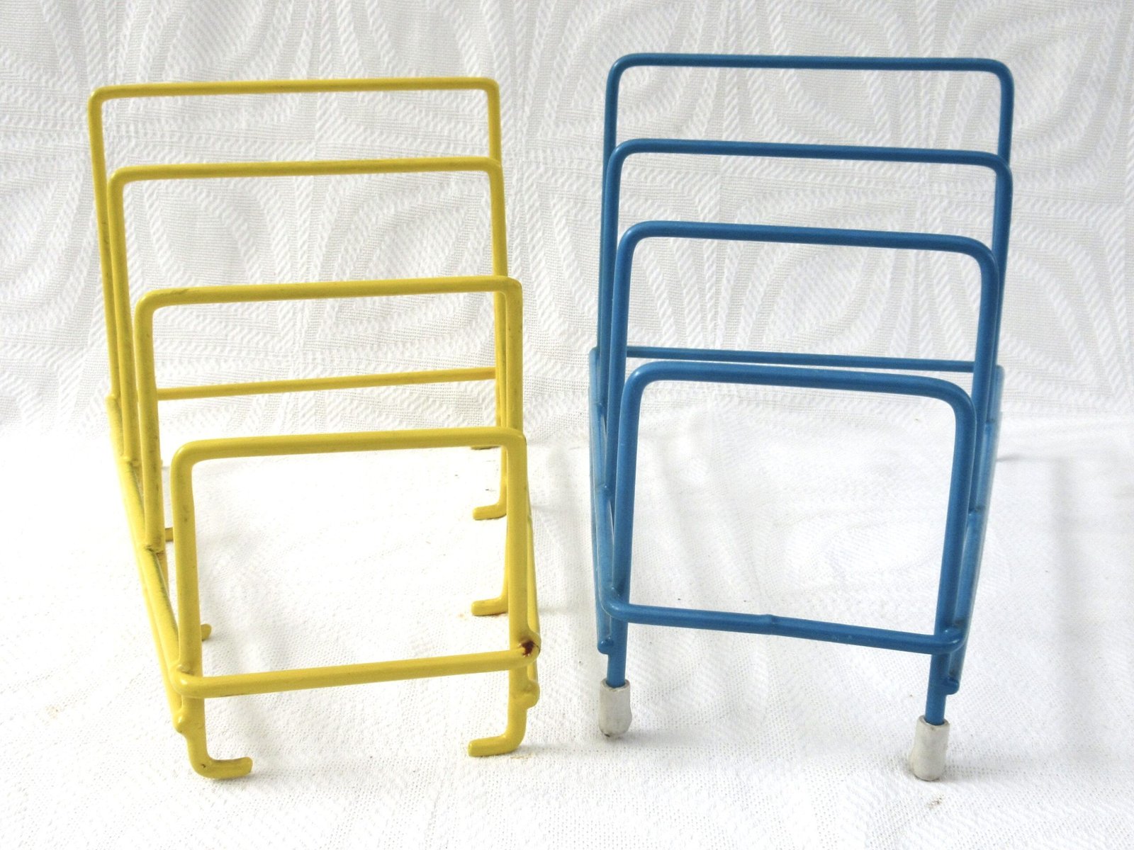 Vintage Wire Plate Rack Plastic Coated 1960s - Choose Blue or Yellow - Image 3