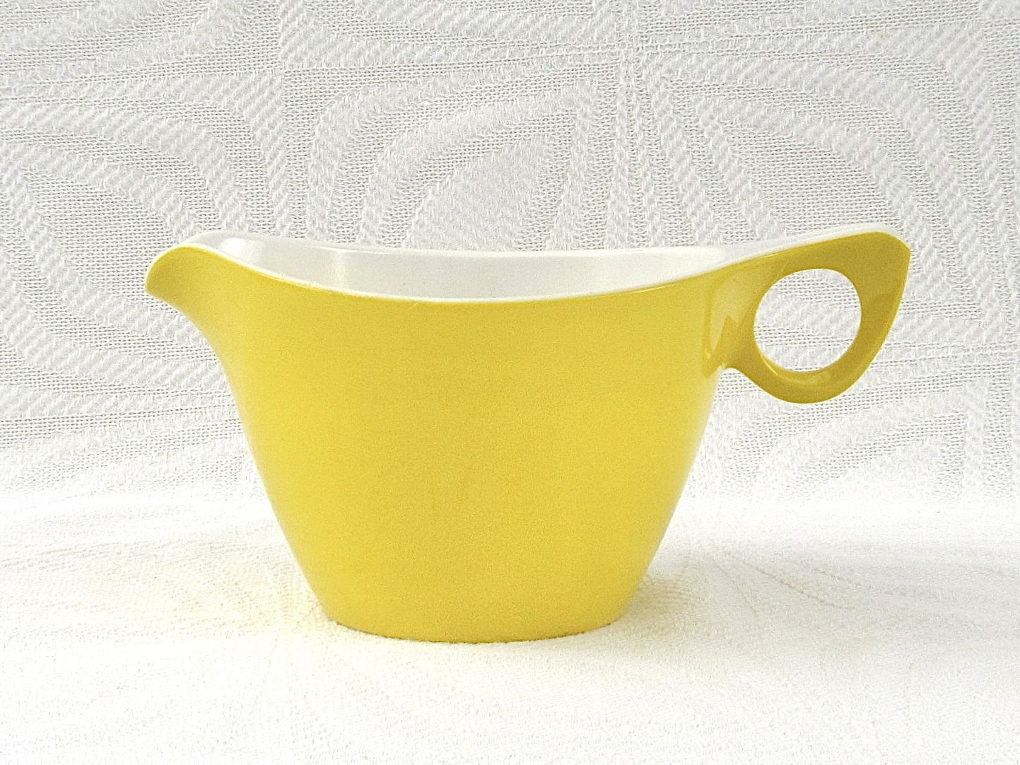 Vintage Melmex Melaware Plastic Yellow Picnic Milk Jug 60s 70s Image
