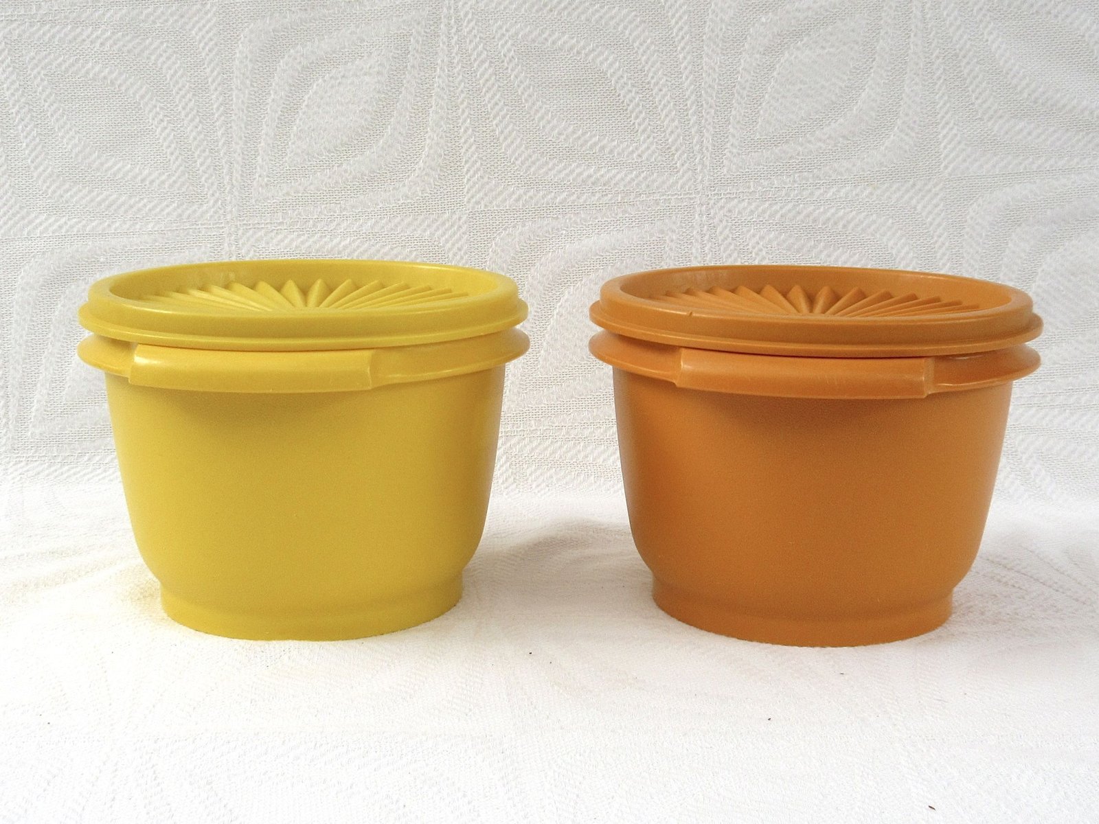 Vintage Tupperware Servalier Bowls x2 Orange Yellow Sunburst Lid 1970s - Image 2