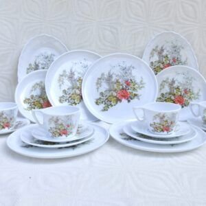Vintage Melamine Picnic Tableware Set White Floral Melsas 70s 80s Image