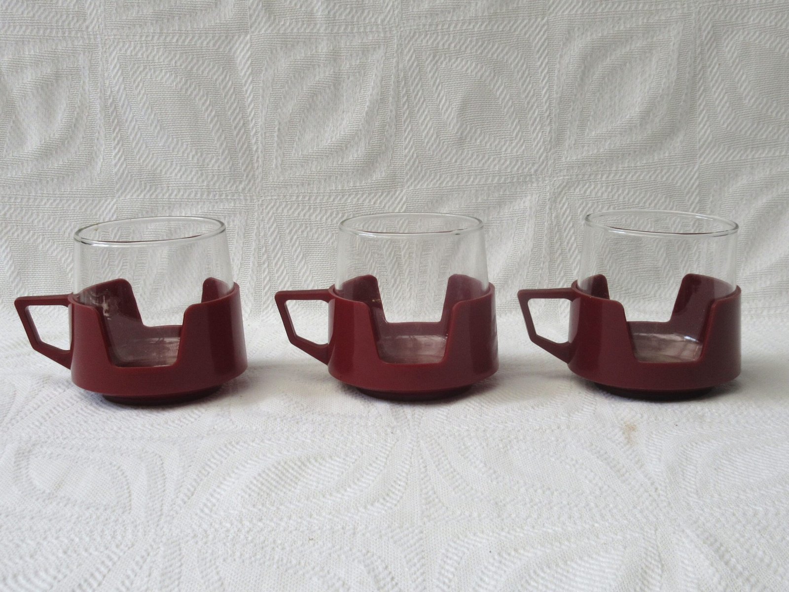 Vintage Pyrex Drink Up Cups x3 Maroon Red 70s 80s - Image 2