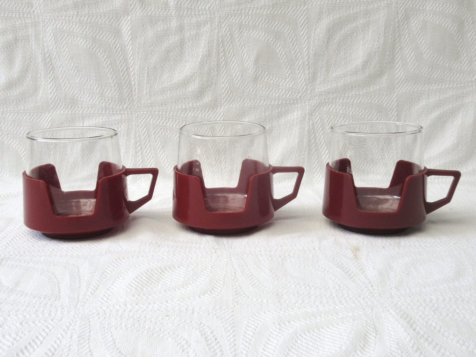Vintage Pyrex Drink Up Cups x3 Maroon Red 70s 80s Image