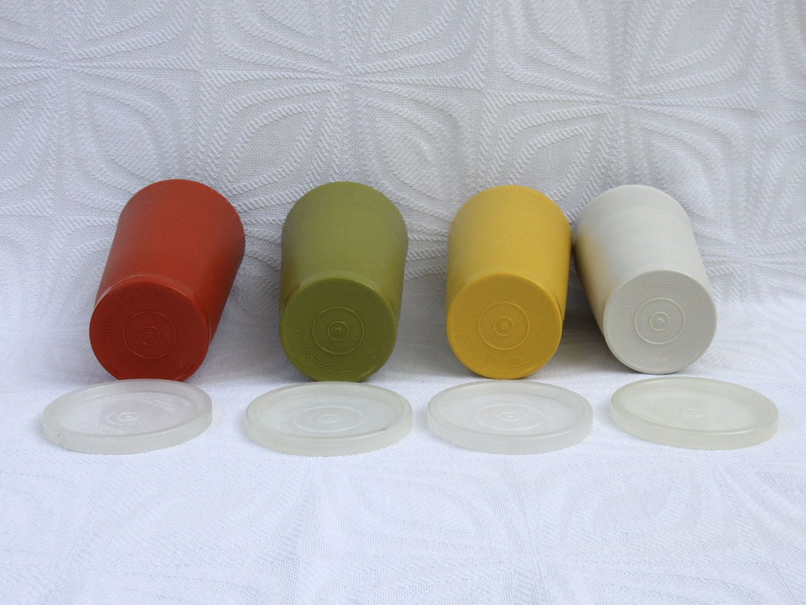 Vintage Tupperware Lidded Beakers x4 Large Harvest 70s 80s - Image 4