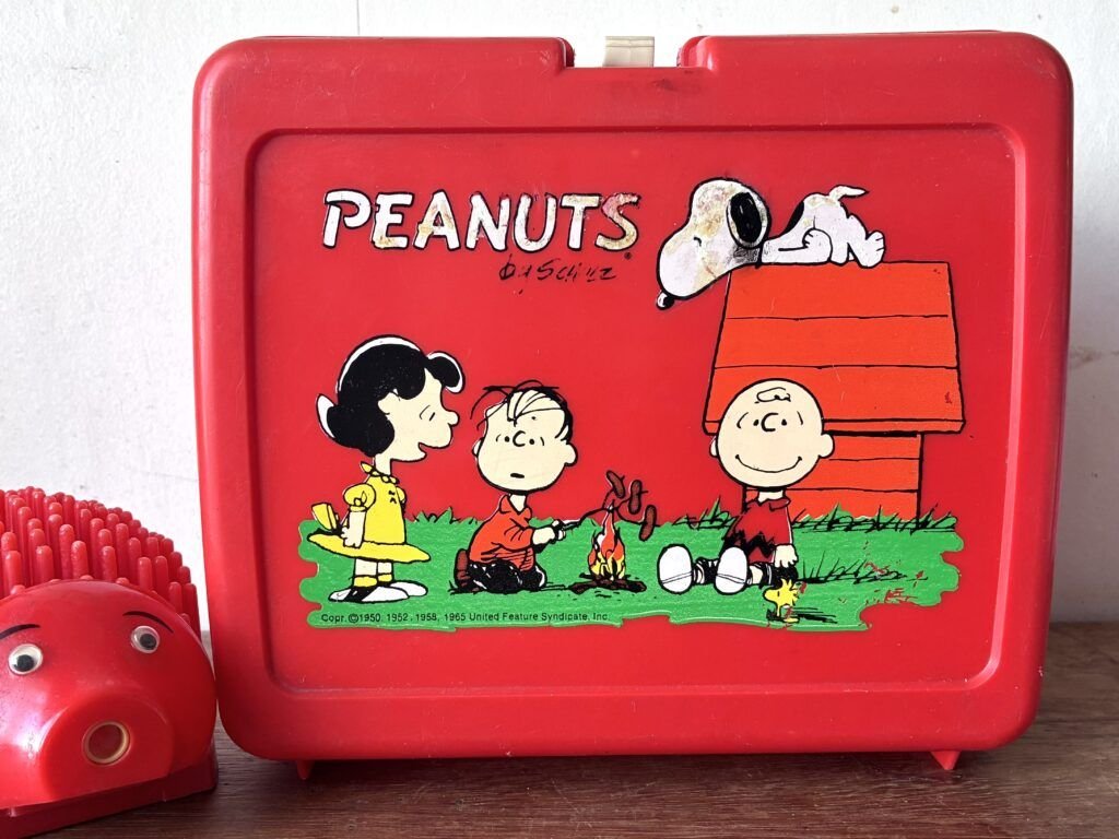 Iconic Back to School Items from the 1980s Peanuts Lunch Box Blog Image