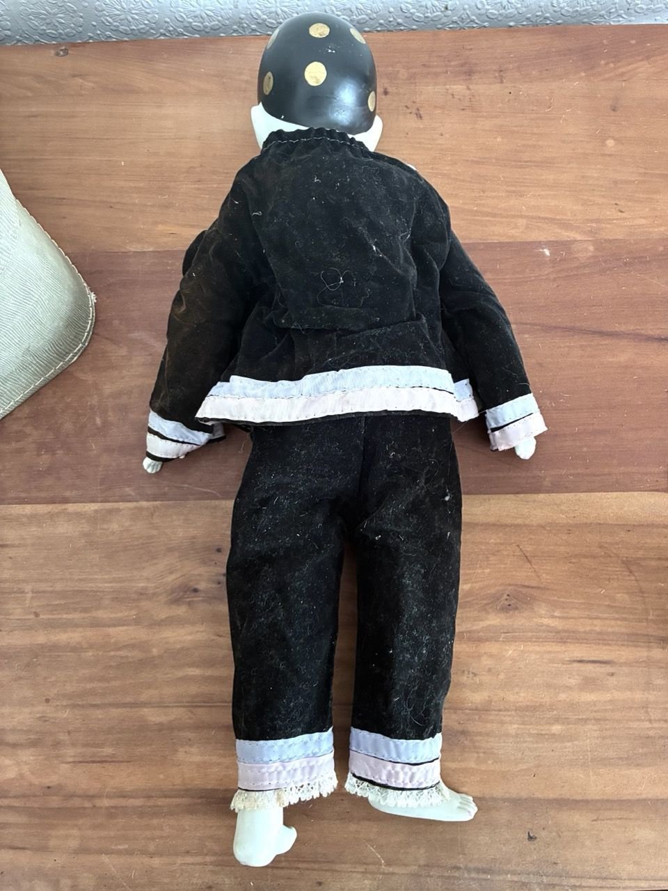 Vintage 80s Pierrot Doll Velvet Pastel Bisque Hands Feet - Image 3