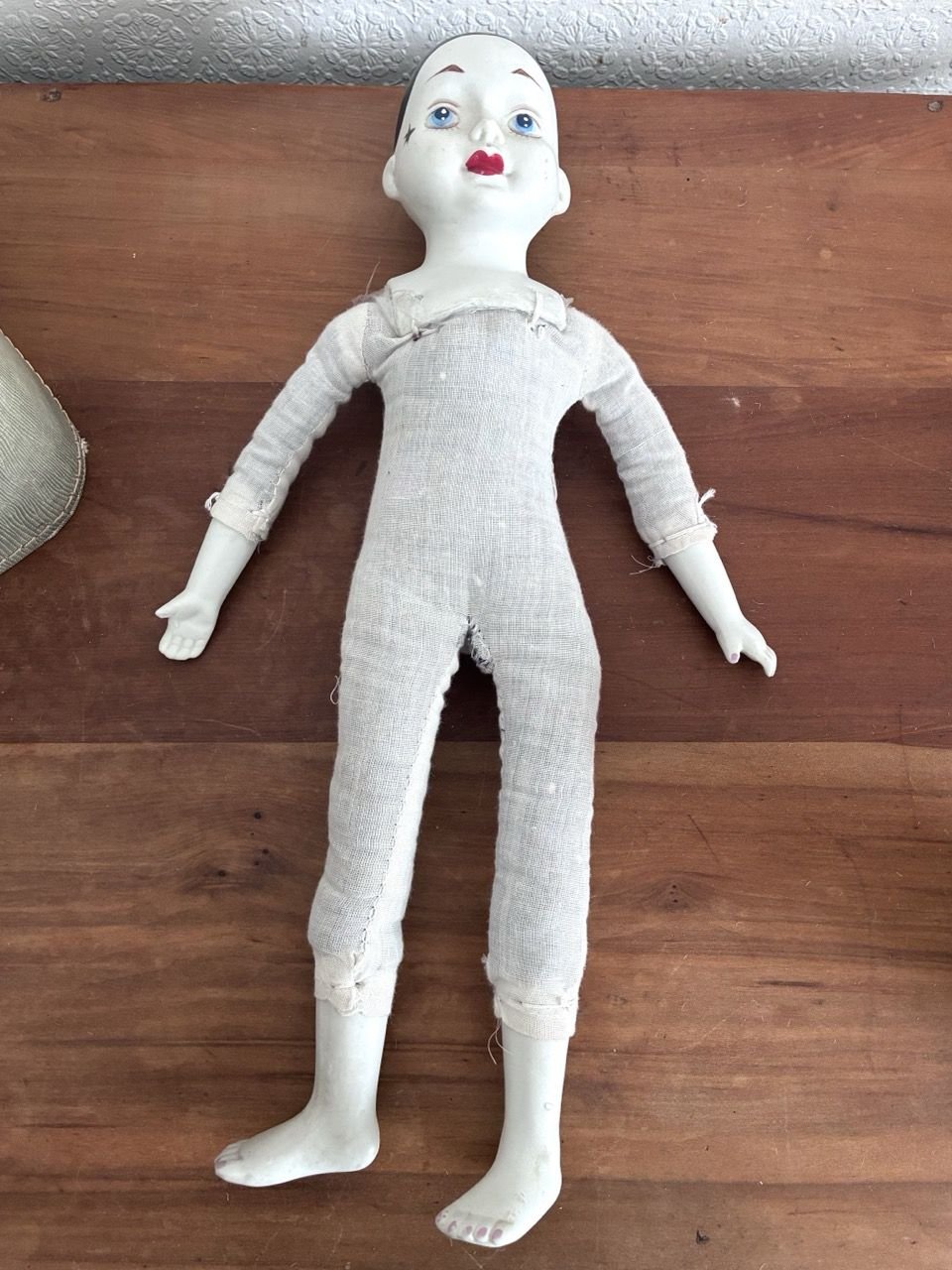 Vintage 80s Pierrot Doll Velvet Pastel Bisque Hands Feet - Image 8
