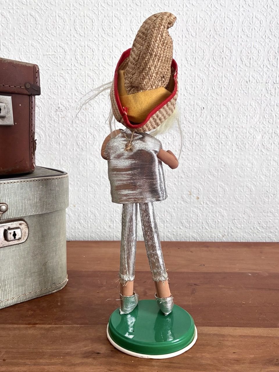 Vintage Bradley Pose Doll Big Eyes Silver Mod Outfit 1960s - Image 4