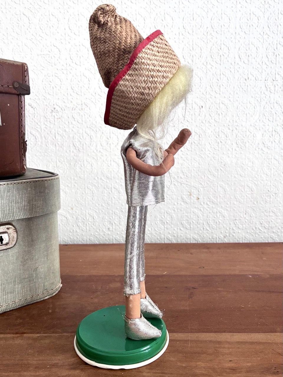 Vintage Bradley Pose Doll Big Eyes Silver Mod Outfit 1960s - Image 3