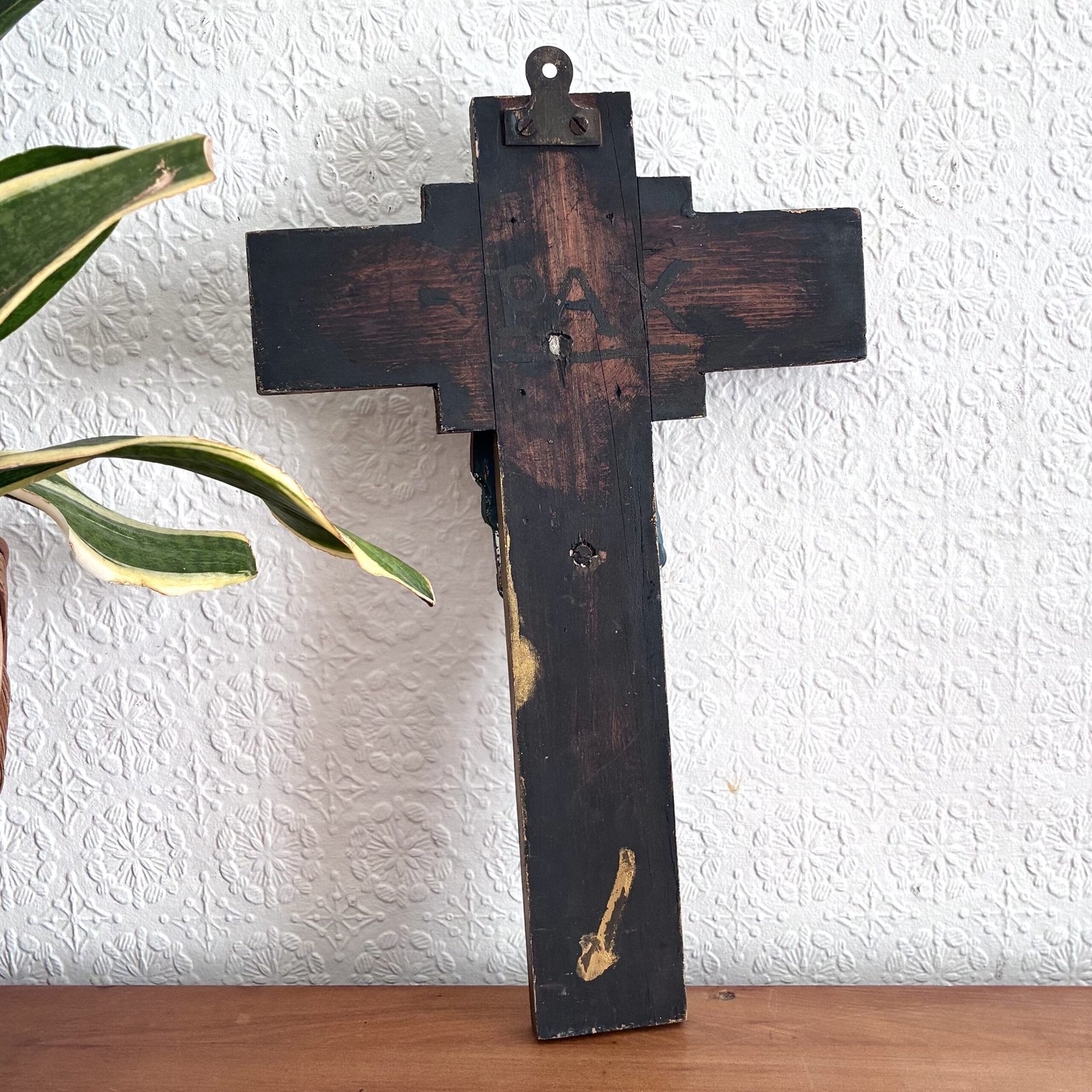 Vintage Chalkware Christ Crucifix Wall Cross Religious Kitsch 1950s - Image 3