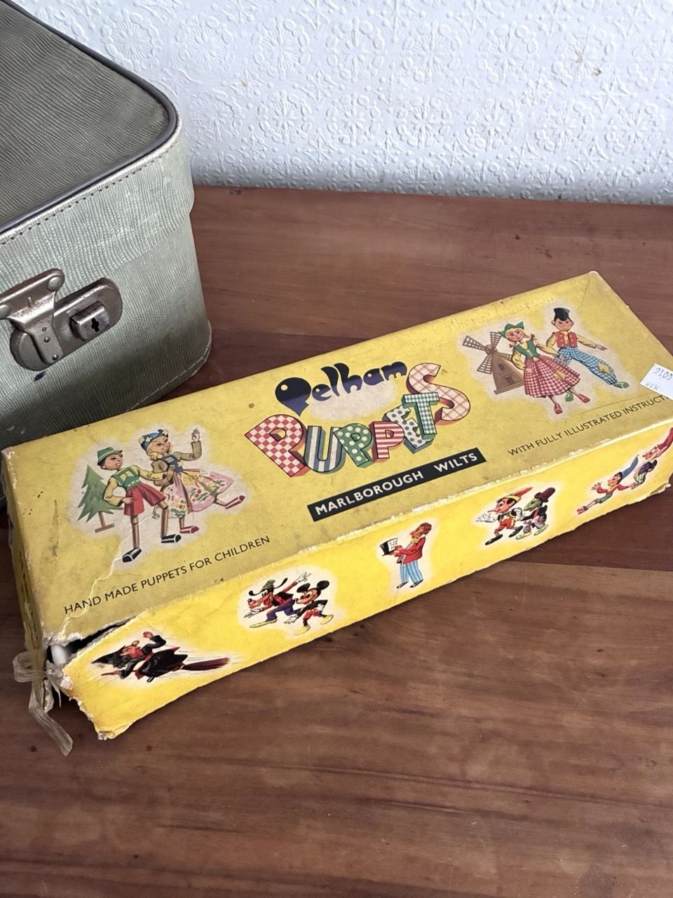 Vintage Pelham Puppet Tyrolean Girl Mitzi Boxed 1950s - Image 8