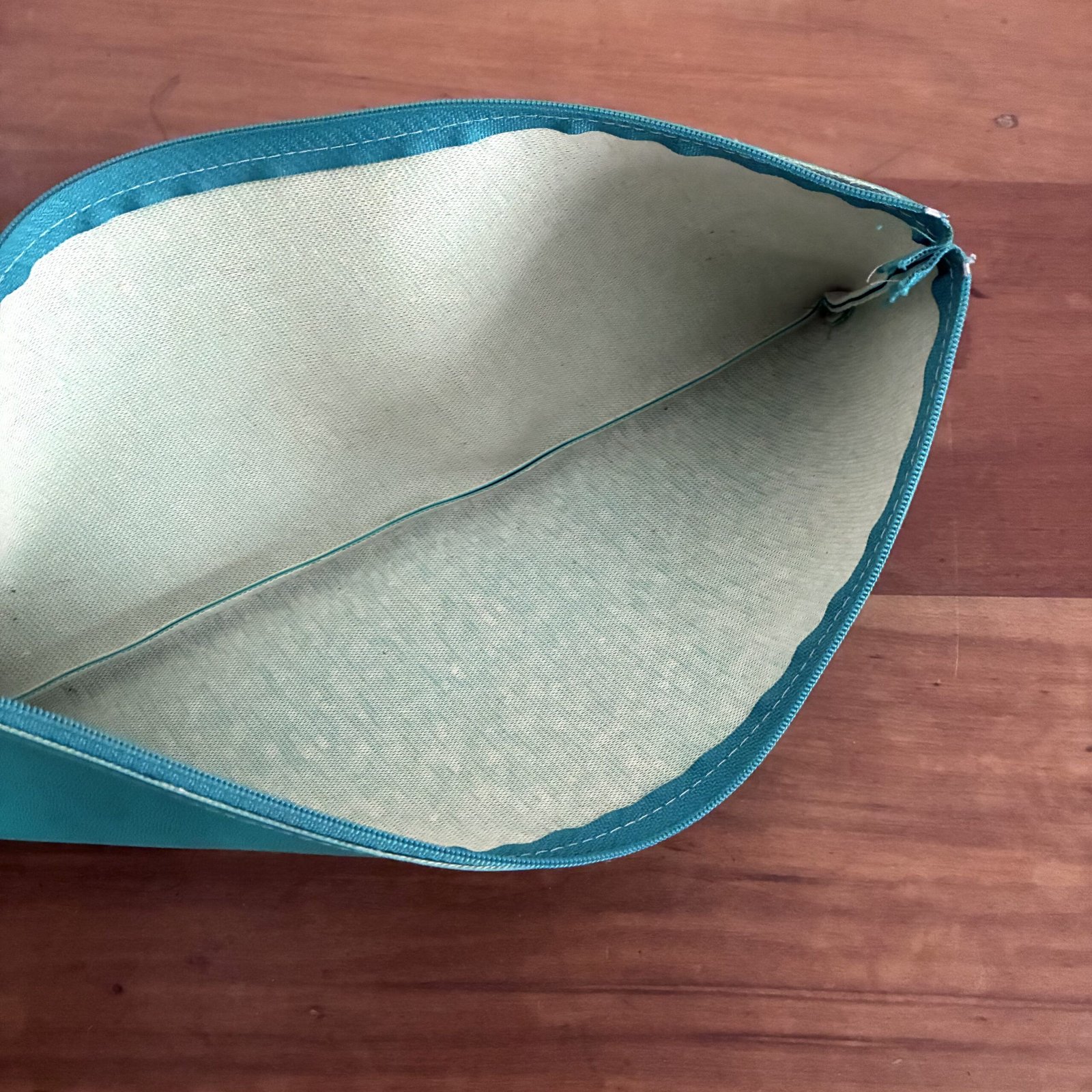 Vintage WH Smith Large Green Pencil Case School Supplies Print 1980s - Image 2