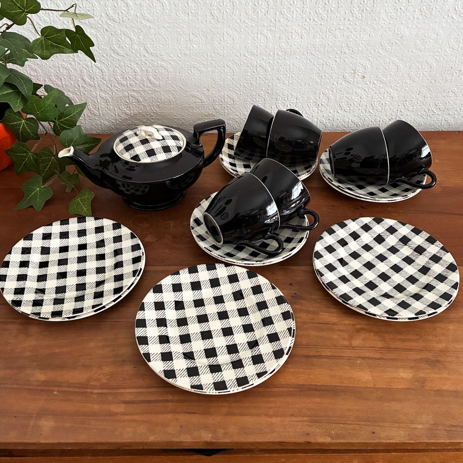 Vintage Myott Pottery Checkers Ceramic Tableware 1950s Image