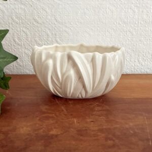 Vintage SylvaC Pottery Bamboo Leaf Planter 1950s Image